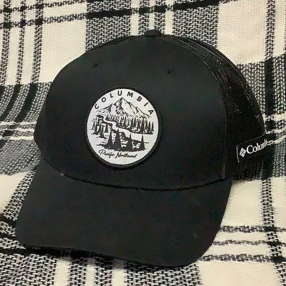 Columbia Pacific Northwest black trucker hat